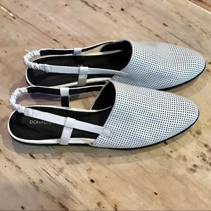Donald J. Pliner Shoes - 🇺🇸TODAY ONLY $35 Donald J. Pliner Maci flats 8.5 Donald J. Pliner Shoes - 🇺🇸TODAY ONLY $35 Donald J. Pliner Maci flats 8.5